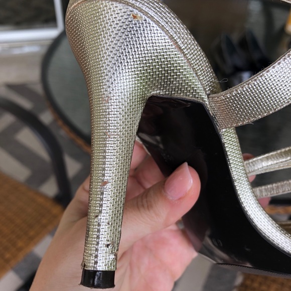 Ralph Lauren | Gold Strappy Sandals - Picture 8 of 8